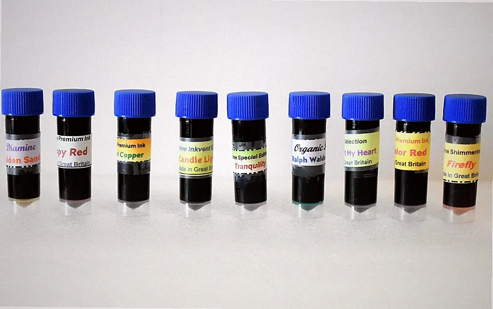 NINE 5ML SAMPLE BOTTLES OF PREMIUM "THE REDS" FOUNTAIN PEN INK ~ 45ML ~ #C9455D
